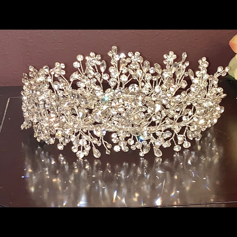 Swarovski crystal wedding headpiece vine